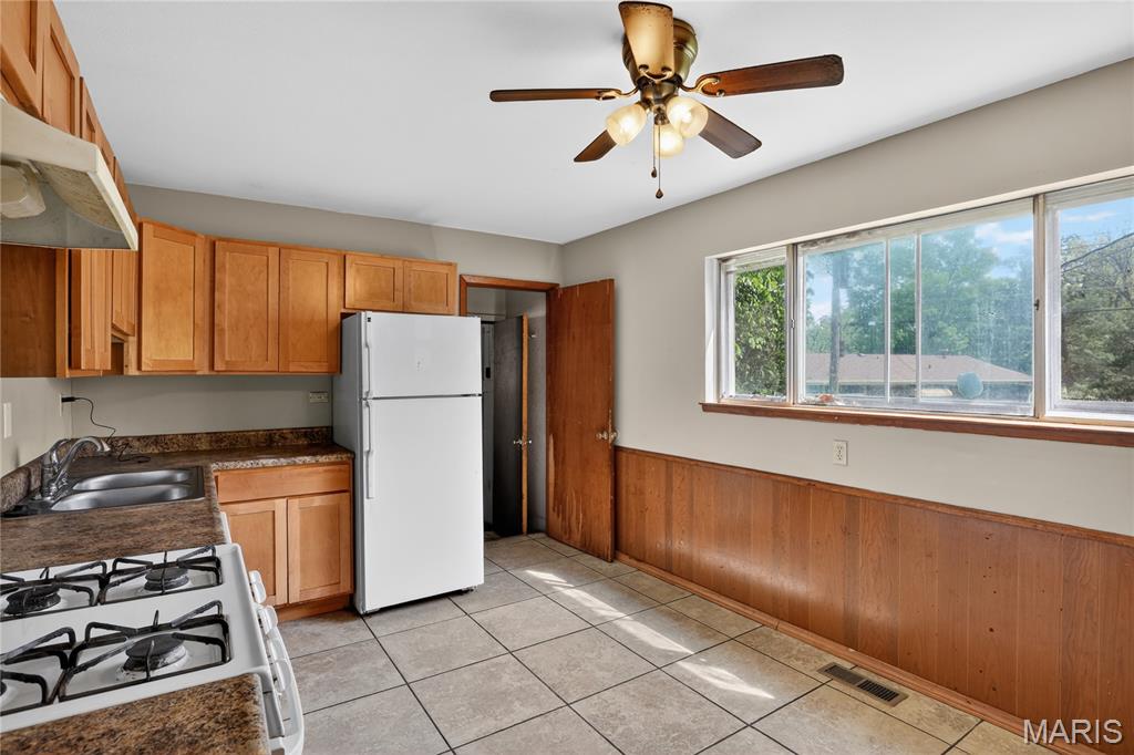 1742 Bradshaw Drive Property Photo 11