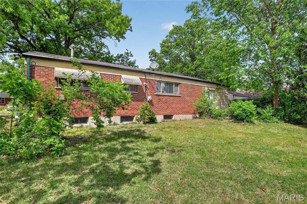 1742 Bradshaw Drive Property Photo 35