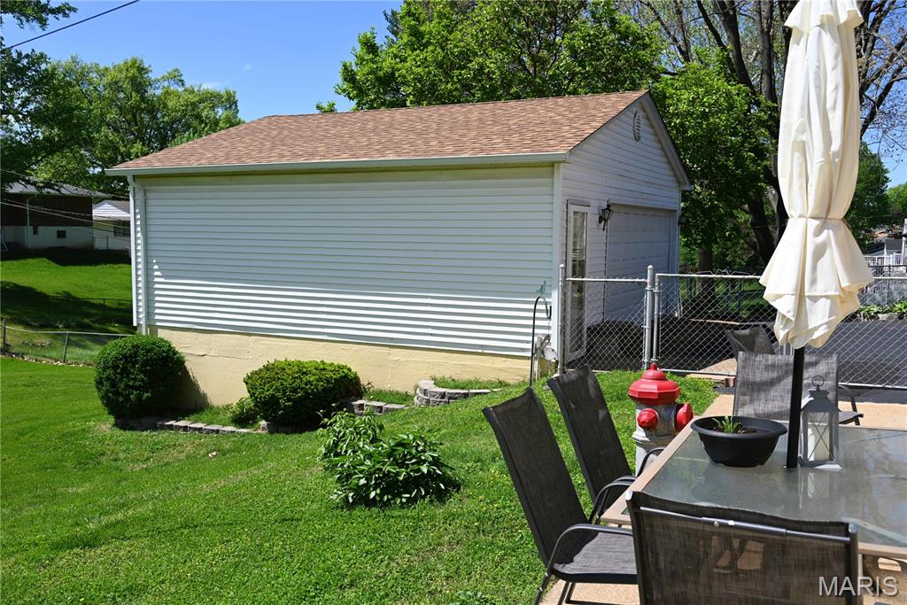 10022 Elise Drive Property Photo 8