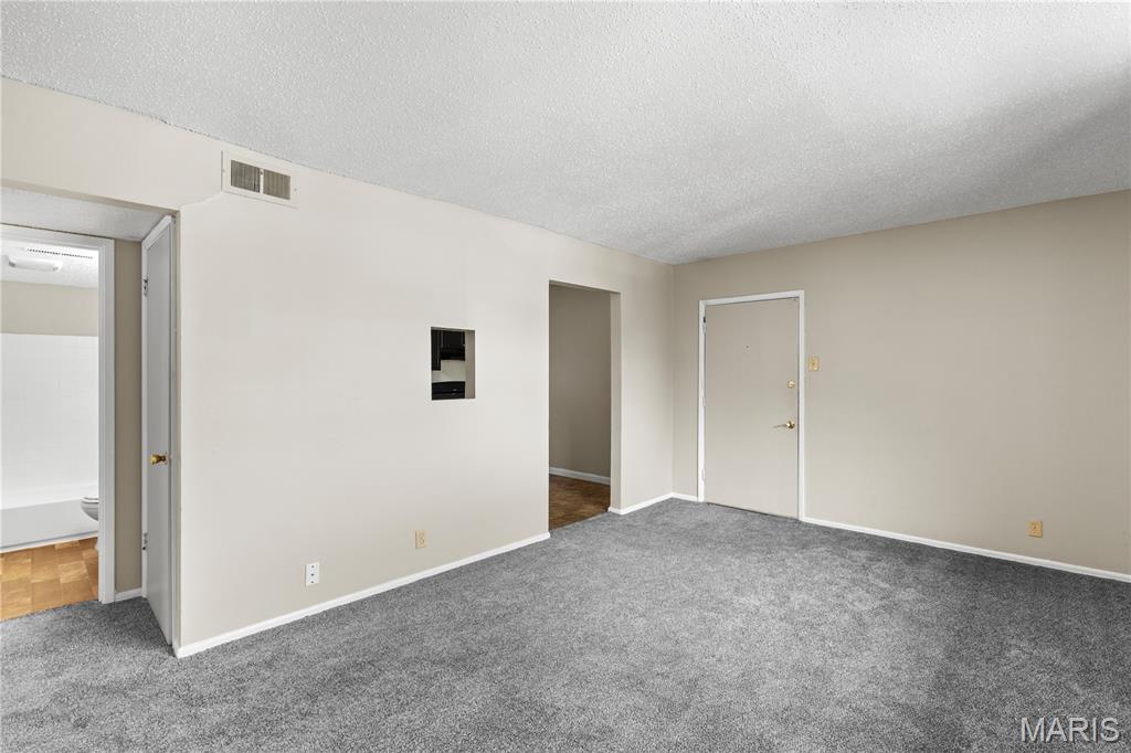 7736 Springdale Drive Property Photo 6