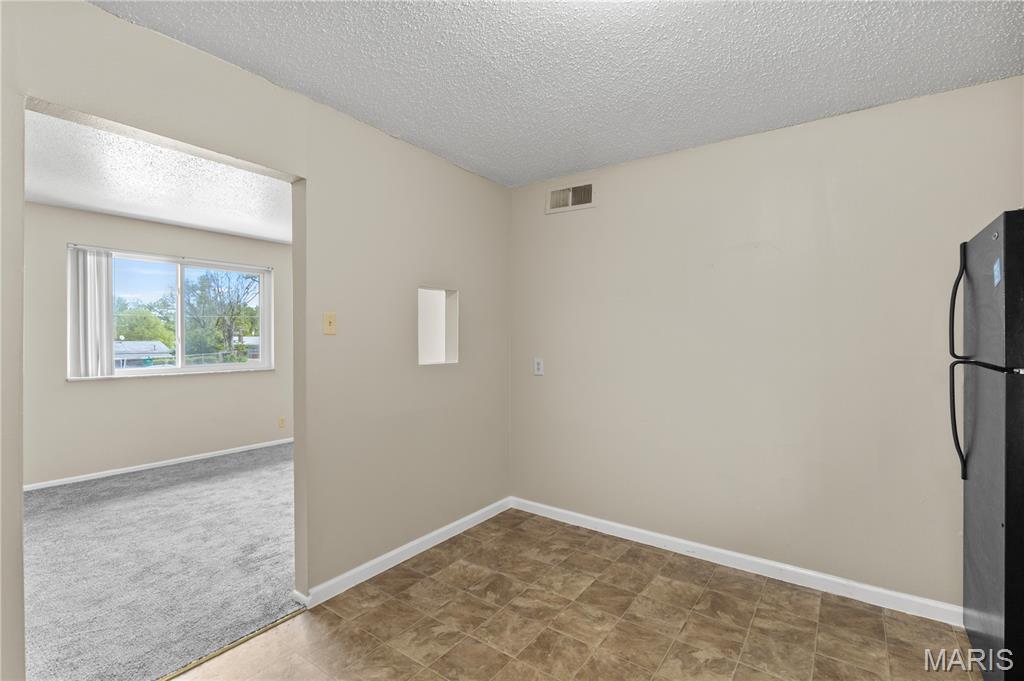 7736 Springdale Drive Property Photo 10