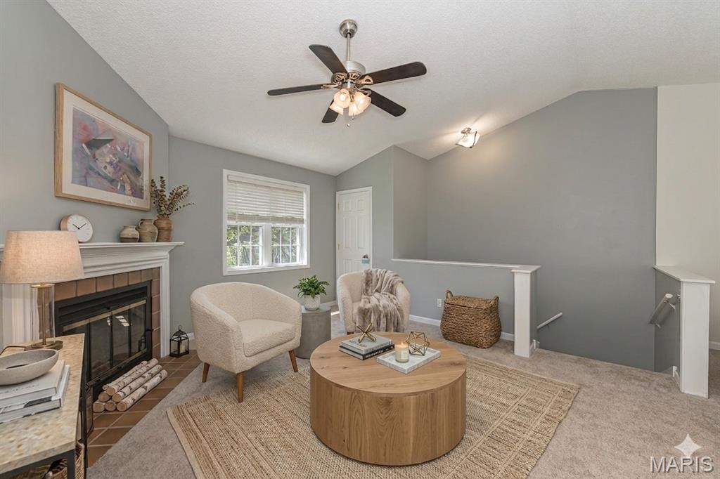 1526 Thrush Terrace Property Photo 3