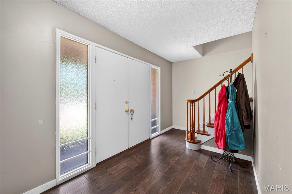 1261 Jade Wind Circle Property Photo 6