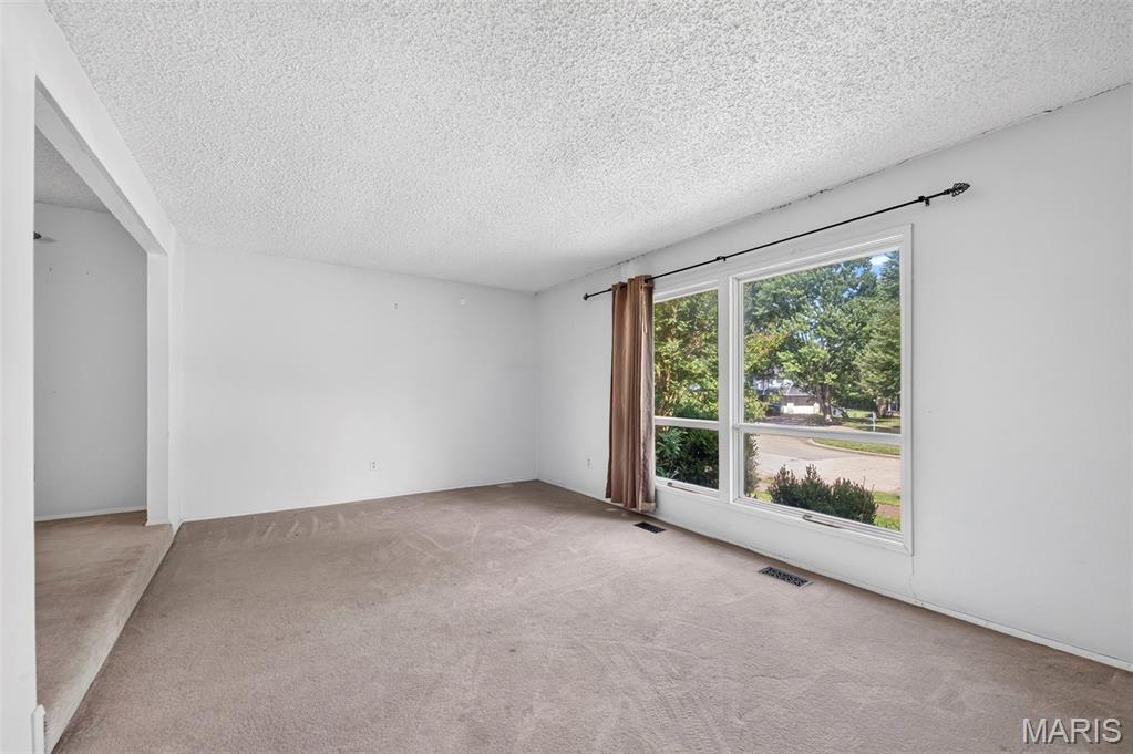 1261 Jade Wind Circle Property Photo 7