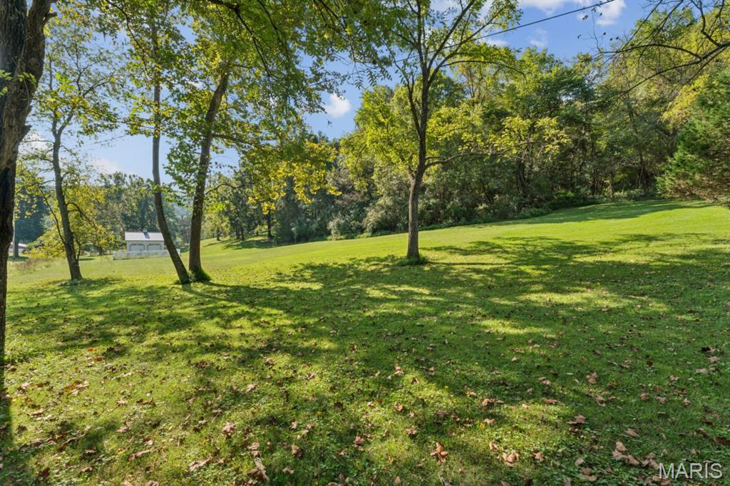 2333 Ossenfort Road Property Photo 18