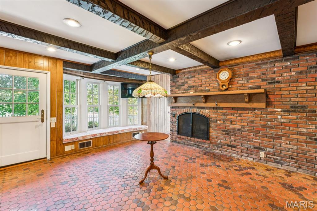 2333 Ossenfort Road Property Photo 48