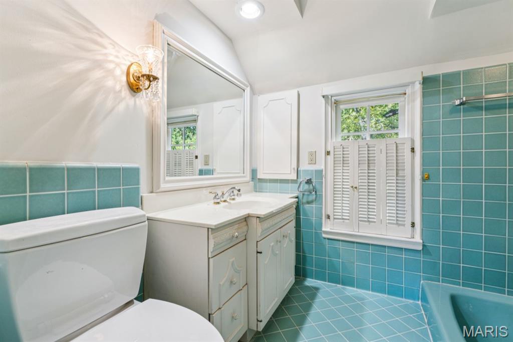 2333 Ossenfort Road Property Photo 66