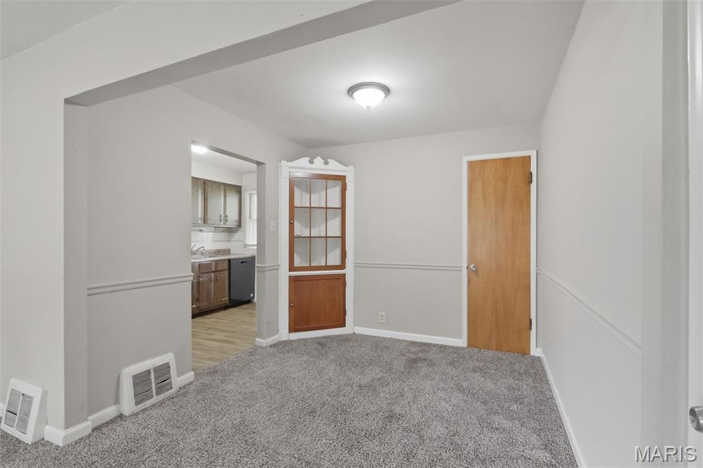 10220 Tappan Drive Property Photo 19