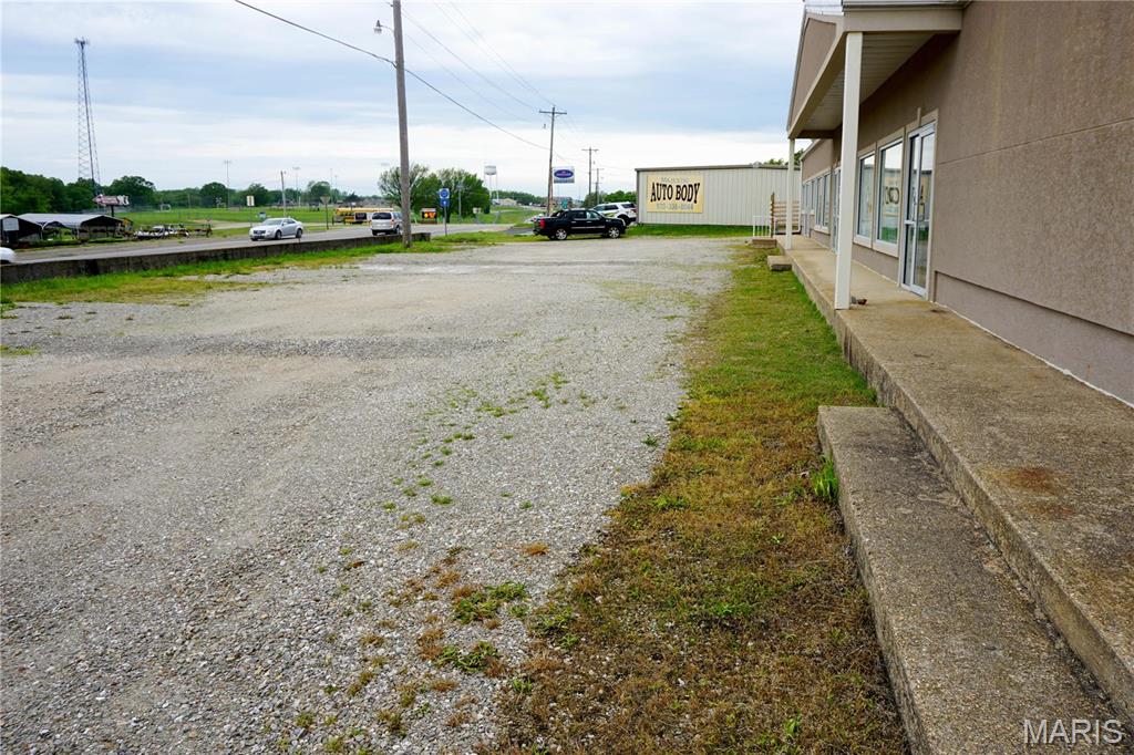 1126 Old Rte 66 Property Photo 3