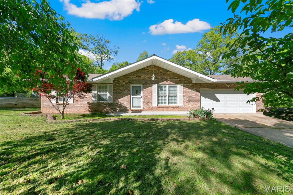 5418 Oakcrest Drive Property Photo 1