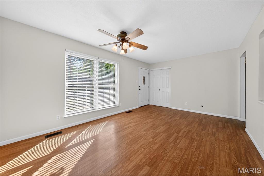 5418 Oakcrest Drive Property Photo 5