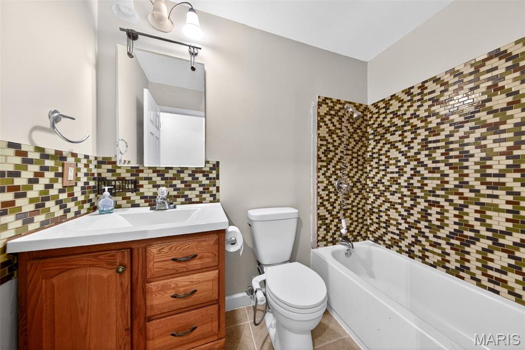 5418 Oakcrest Drive Property Photo 15