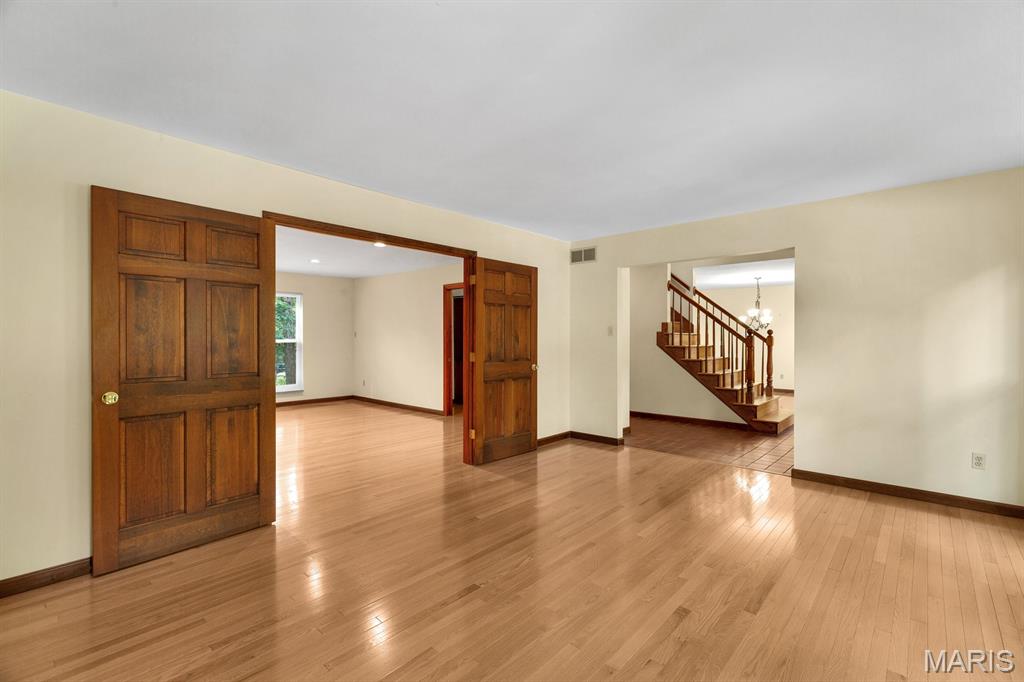 1508 Redbriar Drive Property Photo 5