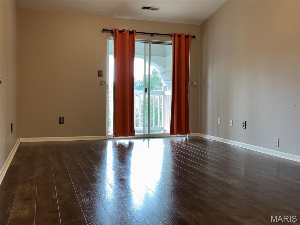 1935 Marine Terrace Drive J Property Photo 5