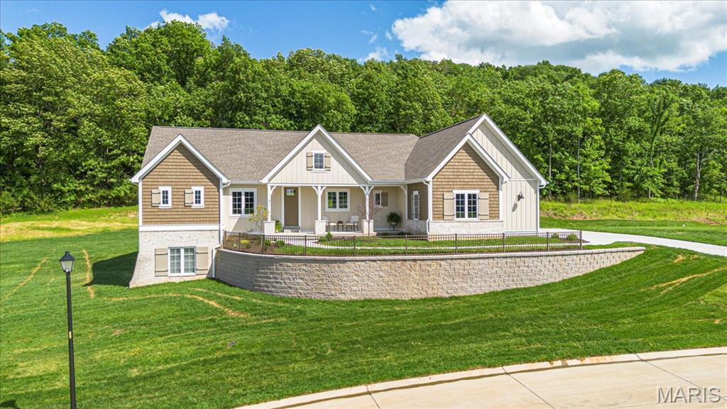 477 Parkview Lane Property Photo 2
