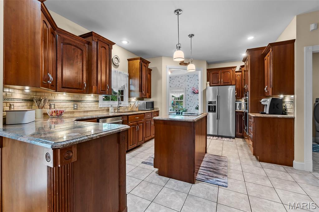 807 Caribou Court Property Photo 18
