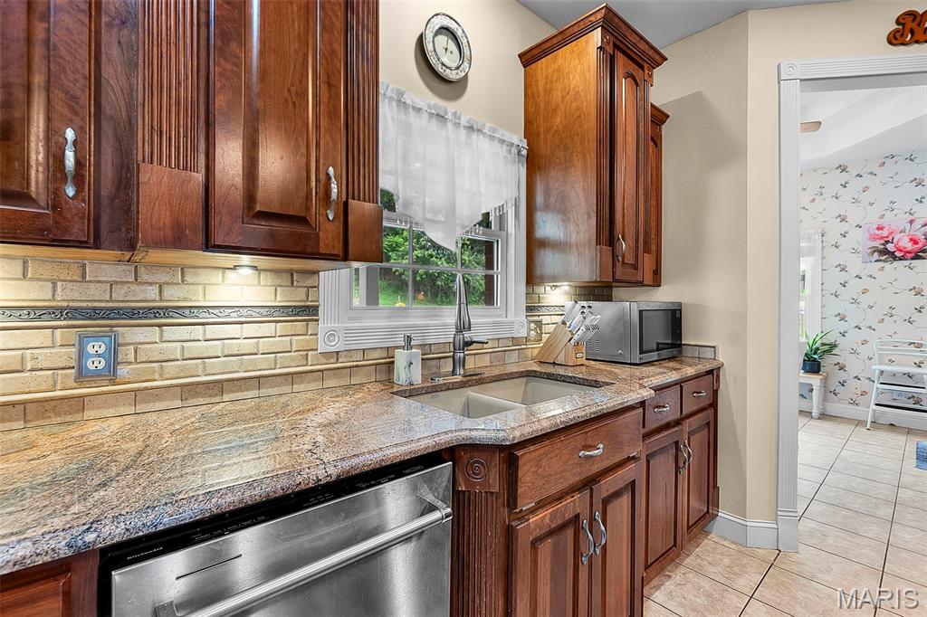 807 Caribou Court Property Photo 19