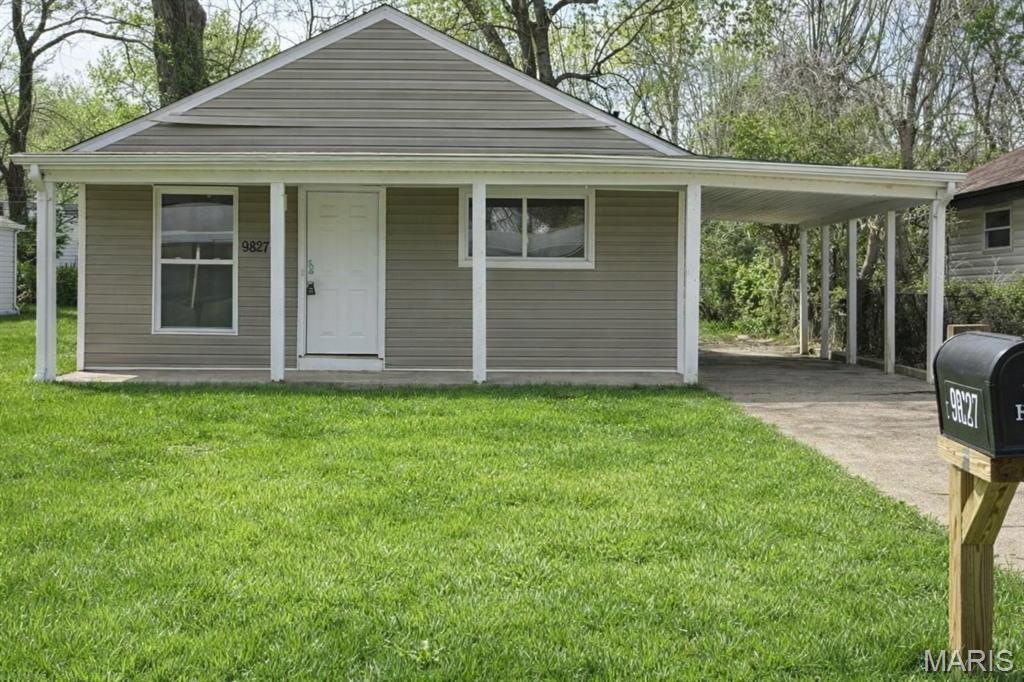9827 Winkler Drive Property Photo 1