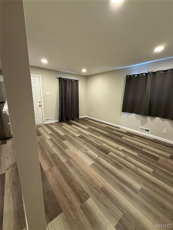 9827 Winkler Drive Property Photo 6