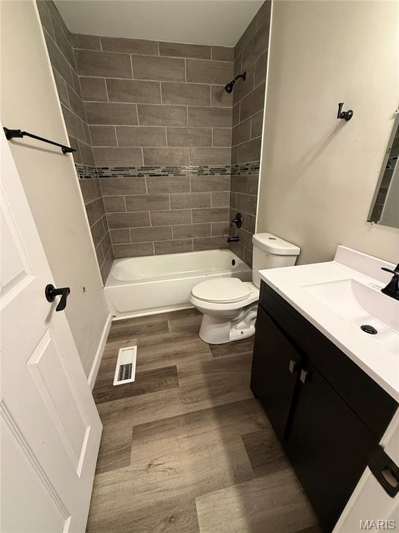 9827 Winkler Drive Property Photo 10