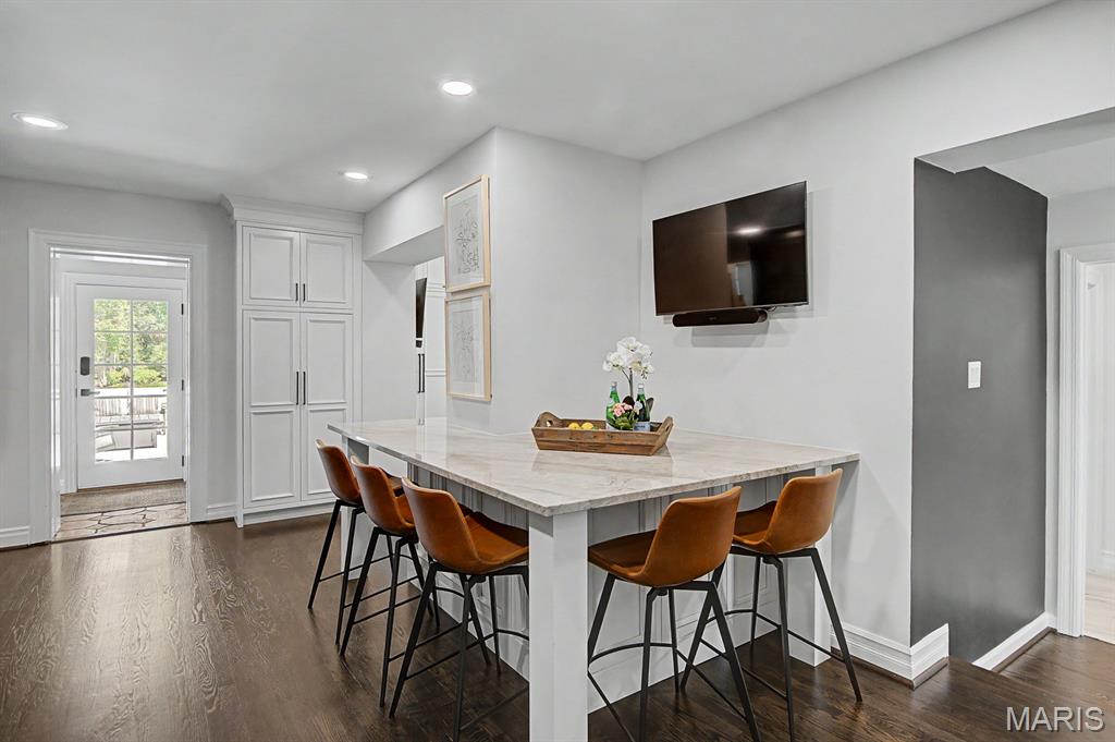 7 Greenbriar Drive Property Photo 12