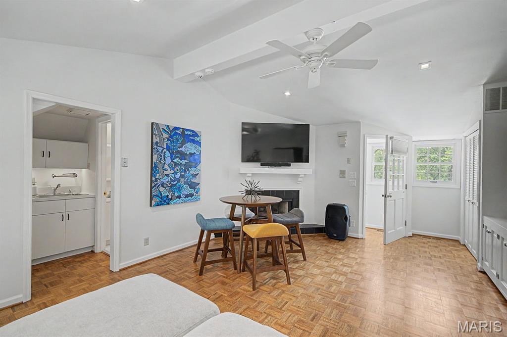 7 Greenbriar Drive Property Photo 63