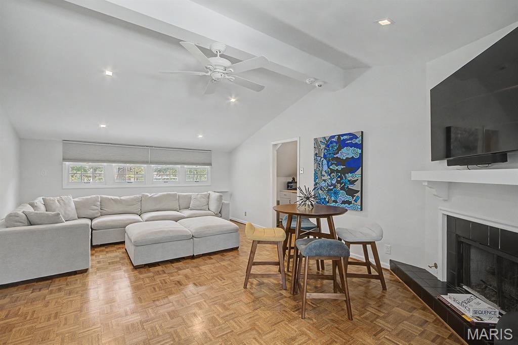 7 Greenbriar Drive Property Photo 64