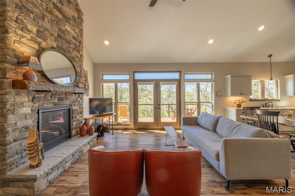2747 Tyrolean Way Drive Property Photo 8