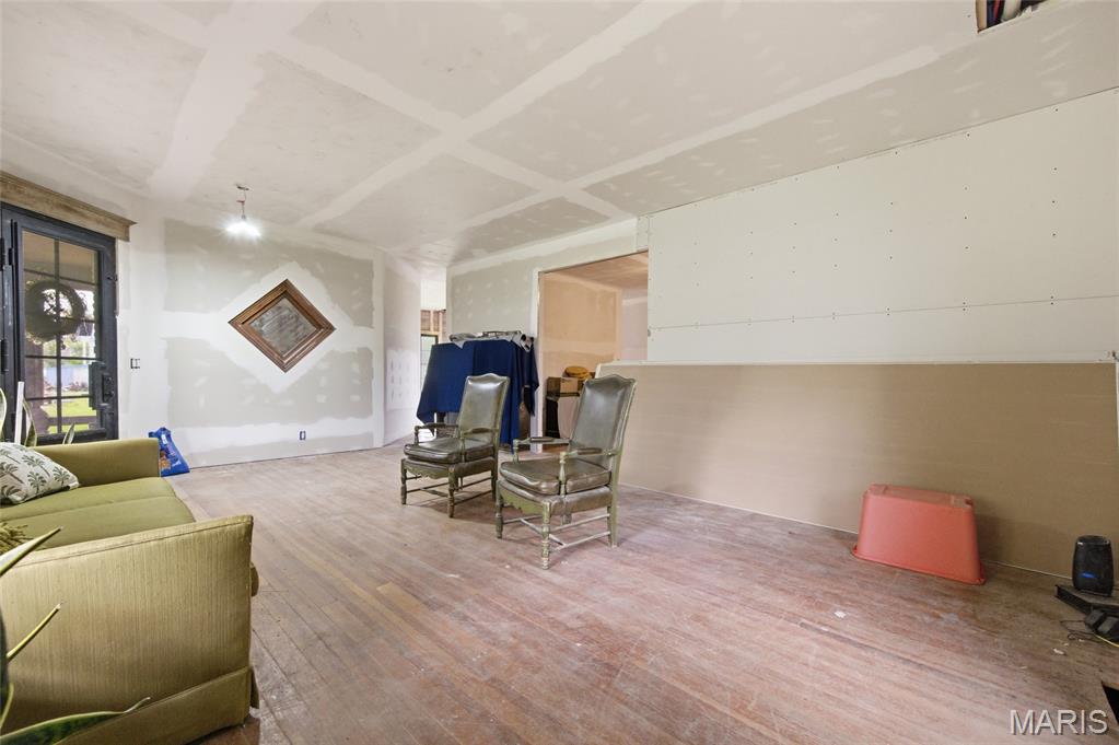 201 Main Street Property Photo 15