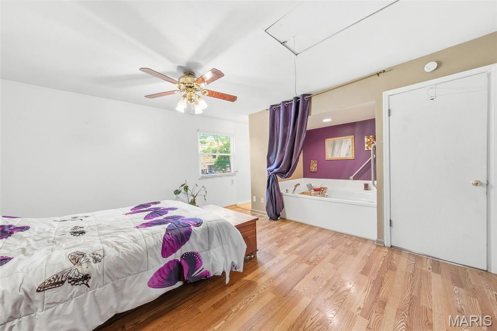 2425 Farnham Court Property Photo 18