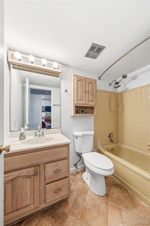 2425 Farnham Court Property Photo 28