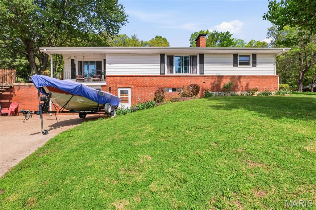 409 Luke Street Property Photo 2