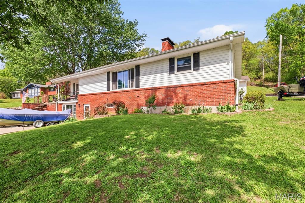 409 Luke Street Property Photo 5