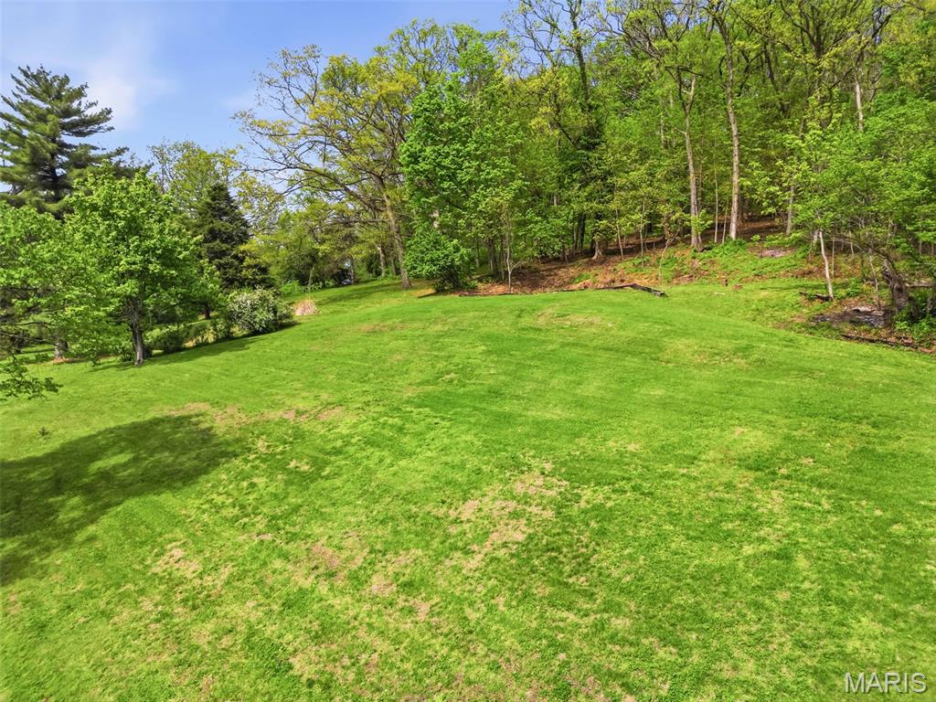 409 Luke Street Property Photo 14