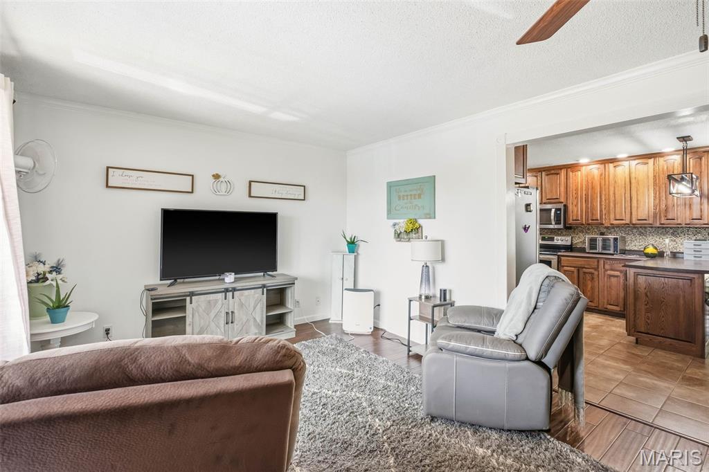 409 Luke Street Property Photo 21