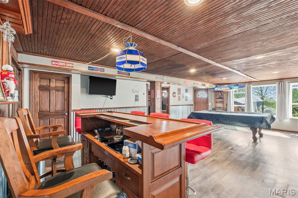 409 Luke Street Property Photo 47