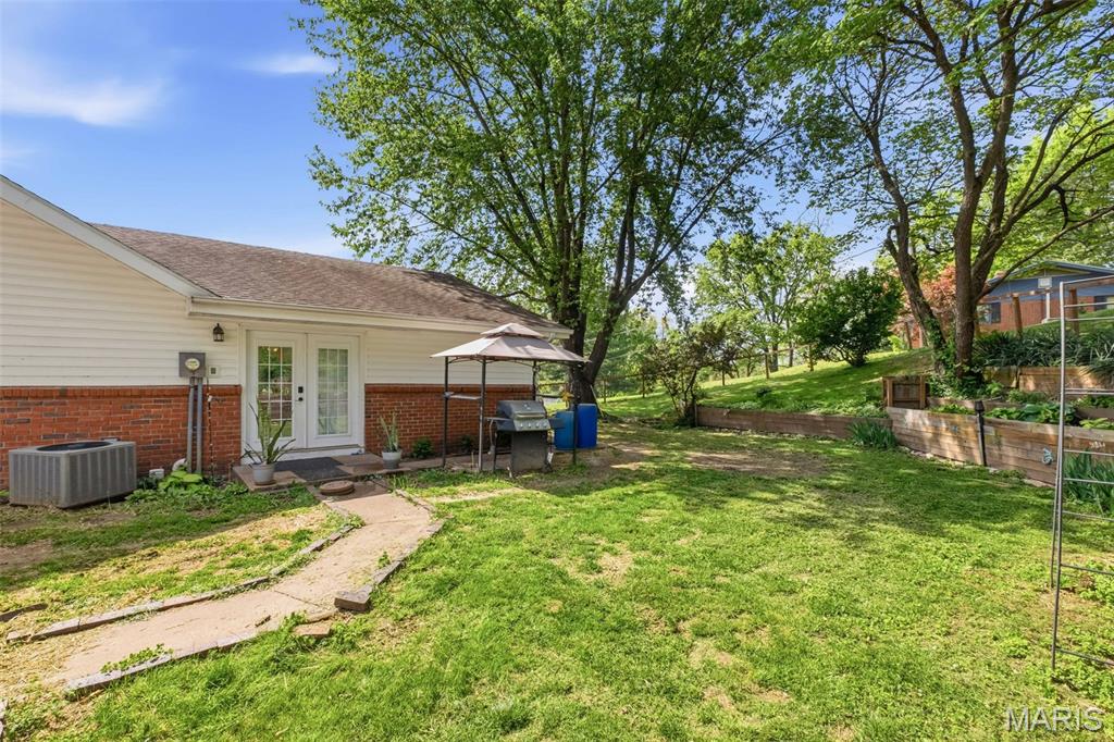 409 Luke Street Property Photo 67