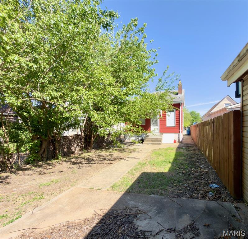 739 Regina Avenue Property Photo 9