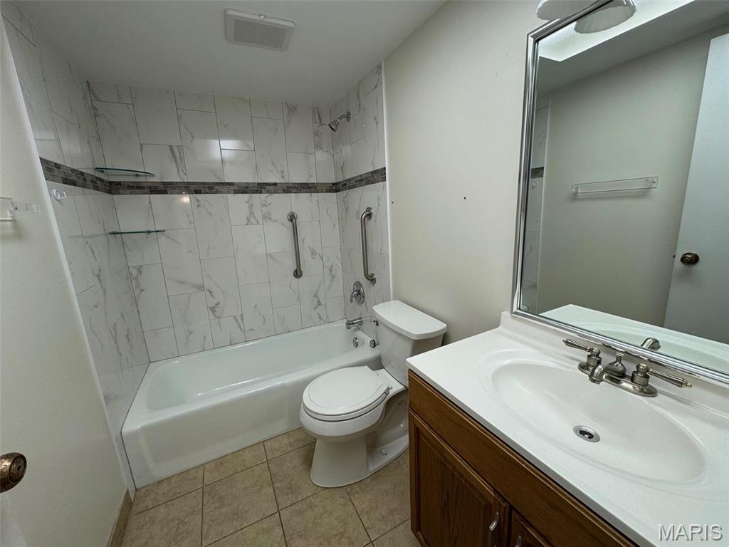 13573 Coliseum Drive Property Photo 15