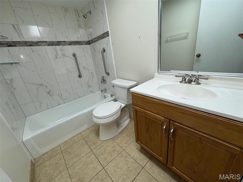 13573 Coliseum Drive Property Photo 17