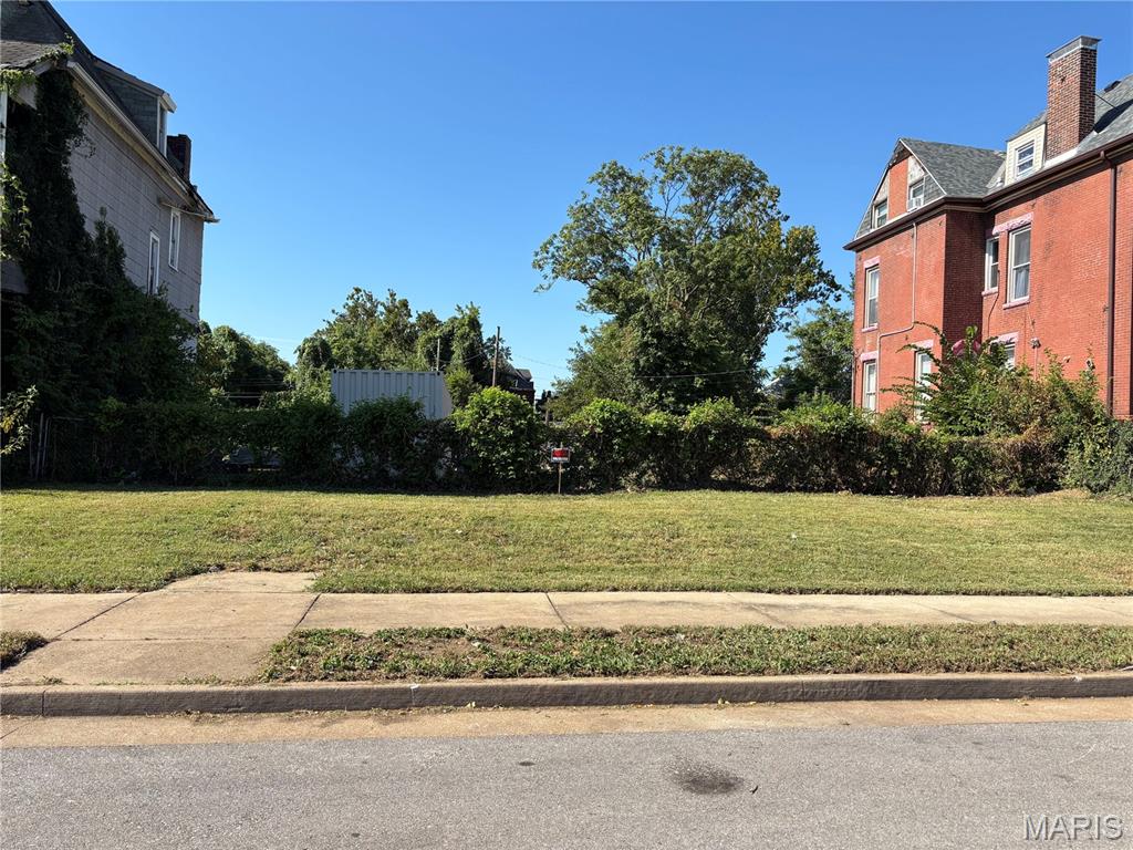 4246 W Belle Place Property Photo 1