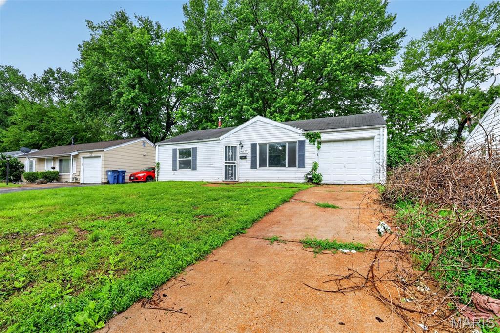 9827 Lorna Lane Property Photo 1