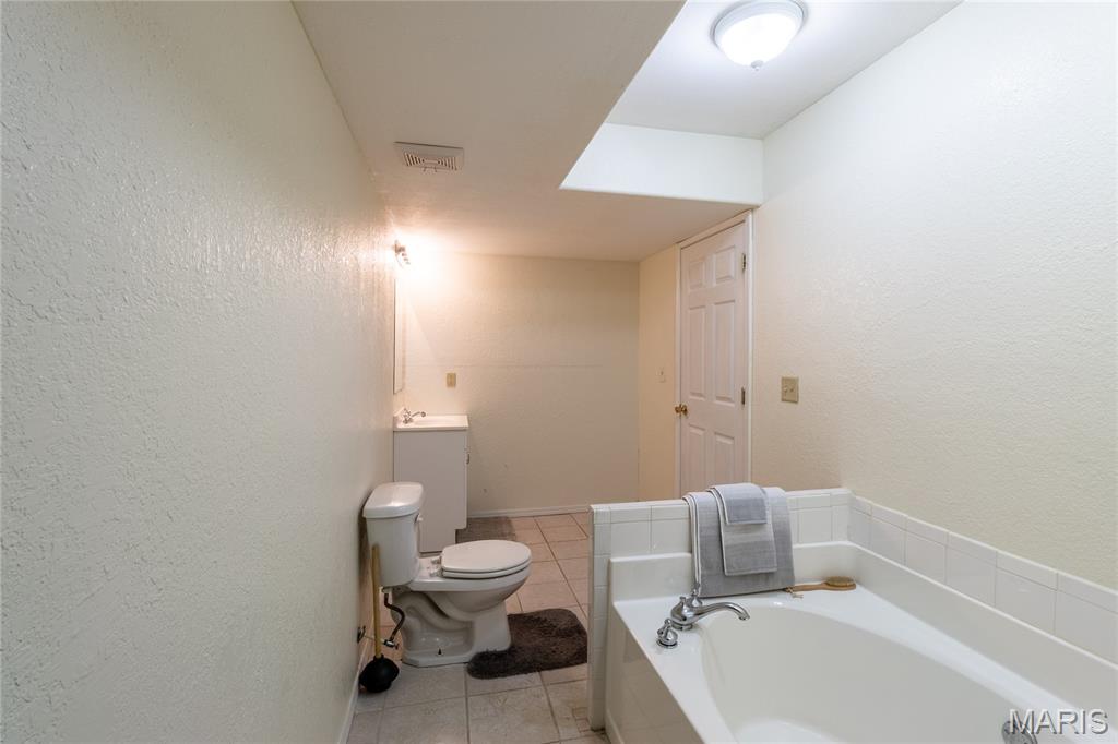 295 Carmel Valley Way Property Photo 28