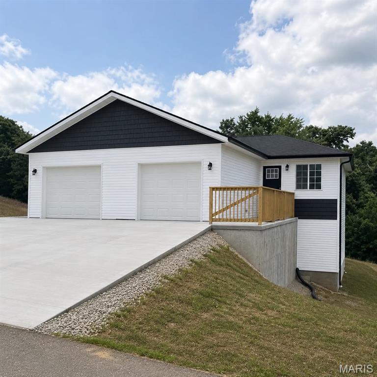 16201 Haidyn Road A & B Property Photo 3