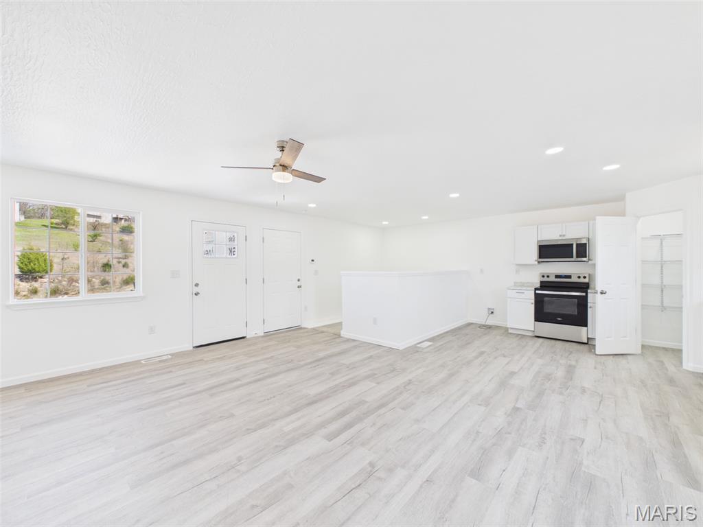 16201 Haidyn Road A & B Property Photo 6