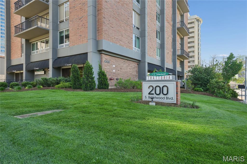 200 S Brentwood Boulevard 7f Property Photo 3
