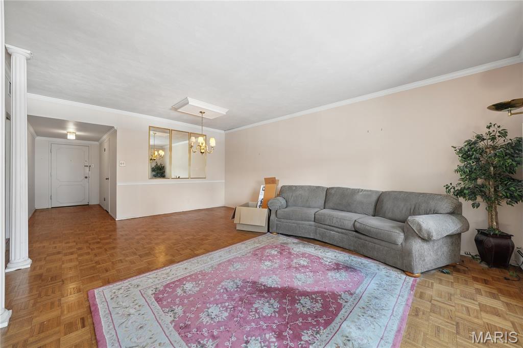 200 S Brentwood Boulevard 7f Property Photo 17