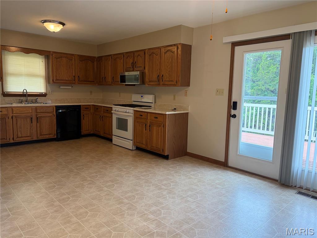 4529 Highway 50 Property Photo 5