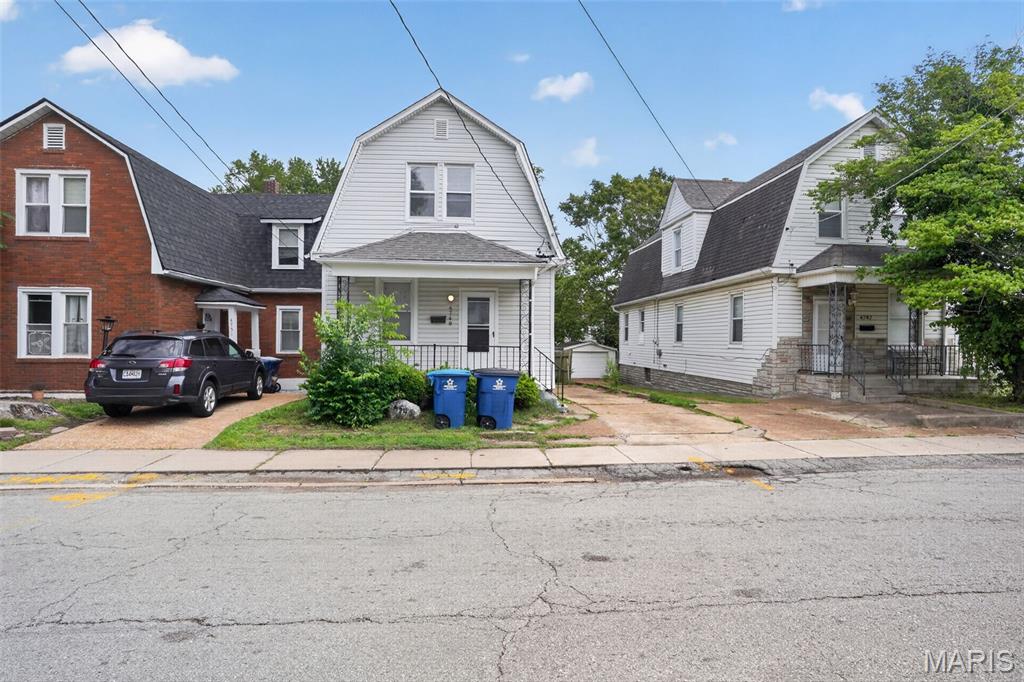 4749 Oldenburg Avenue Property Photo 1