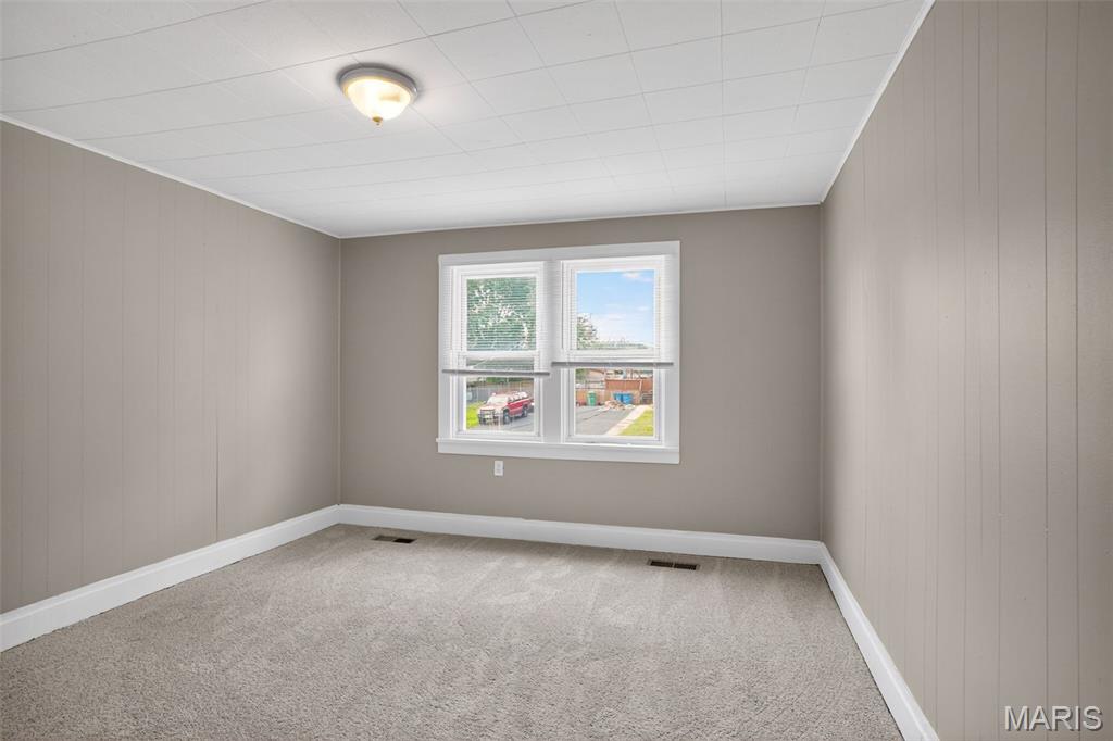 4749 Oldenburg Avenue Property Photo 13